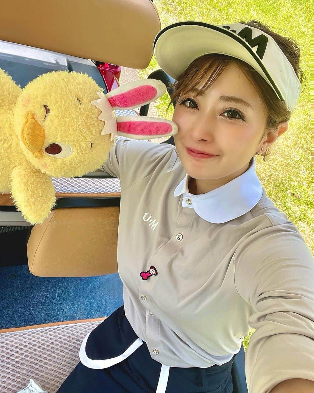 高木由紀のインスタグラム：「スーパーお久しぶりです✌️笑  最近のわたし。〜うさぴよと共に〜🐇🐥  北海道もゴルフシーズン始まって  あったかくなってきたね♡♡♡  みんなゴルフ行こうねーーーーー！  将来の夢は宇宙に行くことです✌️笑 #どした？爆  gn 🌙」