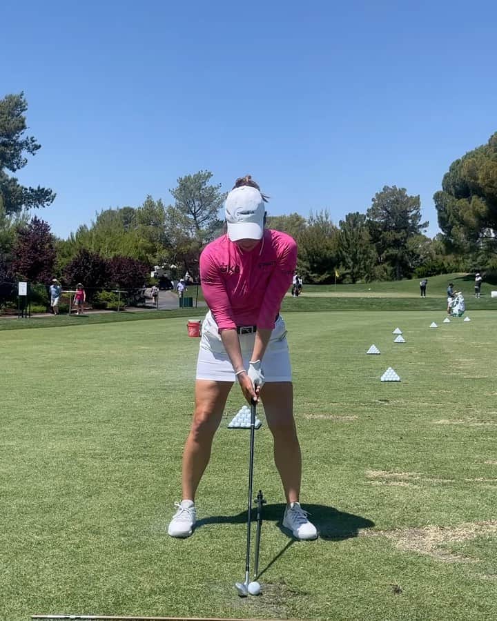 マリナ・アレックスのインスタグラム：「Close, but no cigar … Thank you @lpgamatchplay for a really cool week at Shadow Creek.   Excited to be back in NJ few weeks! First stop @libertynationalgc for @mizuholpga !」