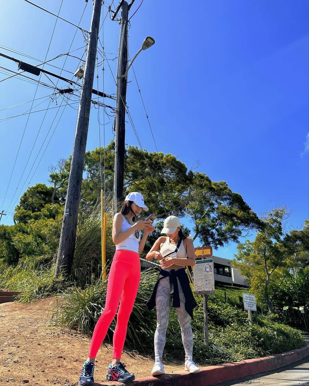 碧井椿さんのインスタグラム写真 - (碧井椿Instagram)「みんなでハイキングしたら楽しい♫ ギリギリまでココヘッド⛰へ行くか迷ってた！」5月28日 2時12分 - vivichan1325