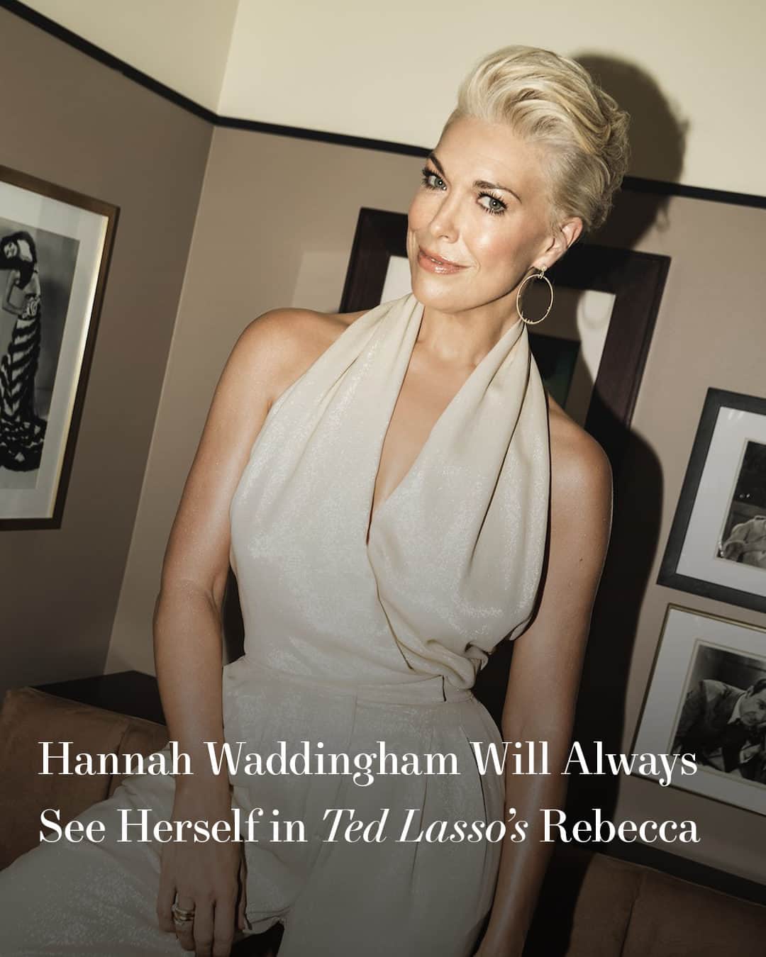 Harper's BAZAARさんのインスタグラム写真 - (Harper's BAZAARInstagram)「Hannah Waddingham doesn’t know where she ends and where her #TedLasso character Rebecca Welton begins. At this point in time, creator #JasonSudeikis has remained mum on whether or not the third season will be the series’ last, but the actress knows for a fact: “I don't think I'll ever make peace or will say goodbye to her properly.”  No character straddles the line of confidence and vulnerability more than Rebecca. Since the first season, her journey has turned into the story of a middle-aged woman reclaiming her life and learning to accept love again, something Waddingham has been invested in since the very start. “I've cared so deeply how that demographic is portrayed, and how people find themselves in life, newly divorced and trying to find their way, so that will be a very strange thing for me to not be speaking on her behalf anymore,” she says.  At the link in bio, she reflects on Rebecca’s growth, whether her character’s relationship with Sam is off the table, and her IRL friendship with castmate @junotemple.」5月28日 2時30分 - harpersbazaarus