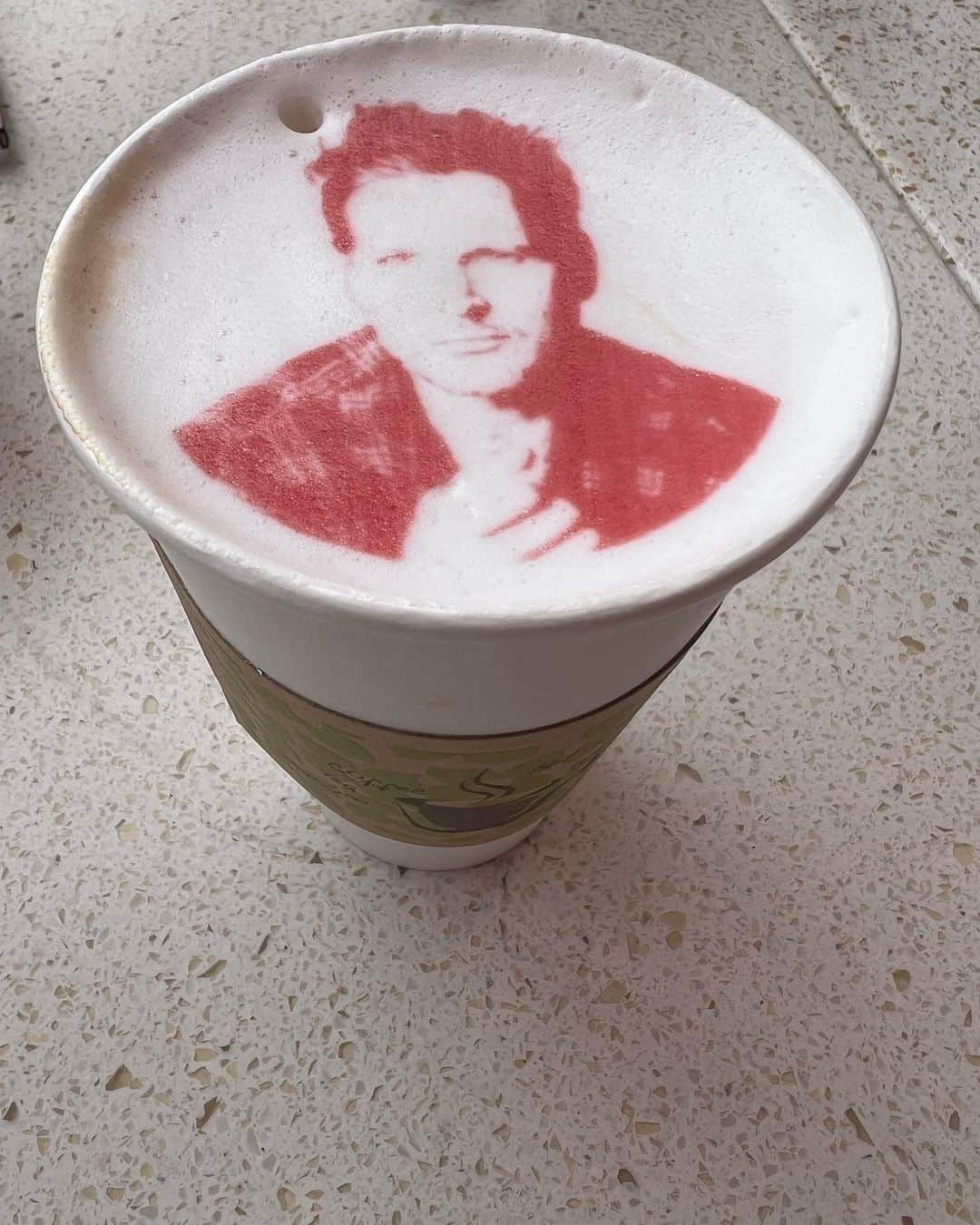 ピーター・ファシネリさんのインスタグラム写真 - (ピーター・ファシネリInstagram)「Just ordered a Peter Frappinelli ❤️」5月28日 3時21分 - peterfacinelli