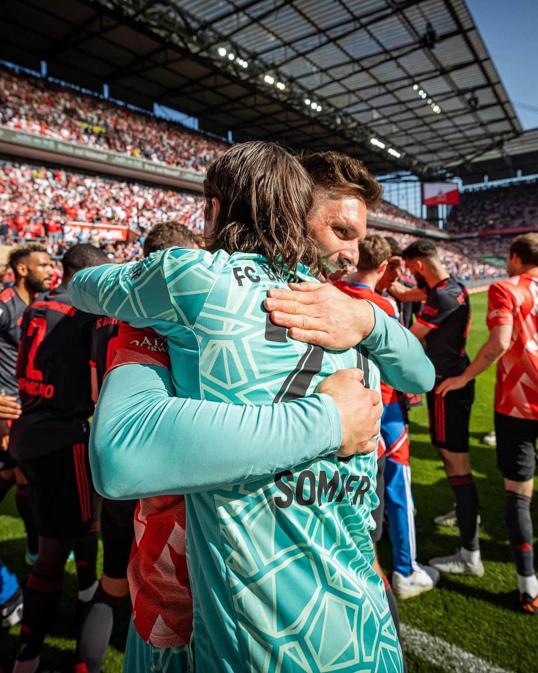 ヤン・ゾマーさんのインスタグラム写真 - (ヤン・ゾマーInstagram)「Deutscher Meister! 🏆 @fcbayern # ...