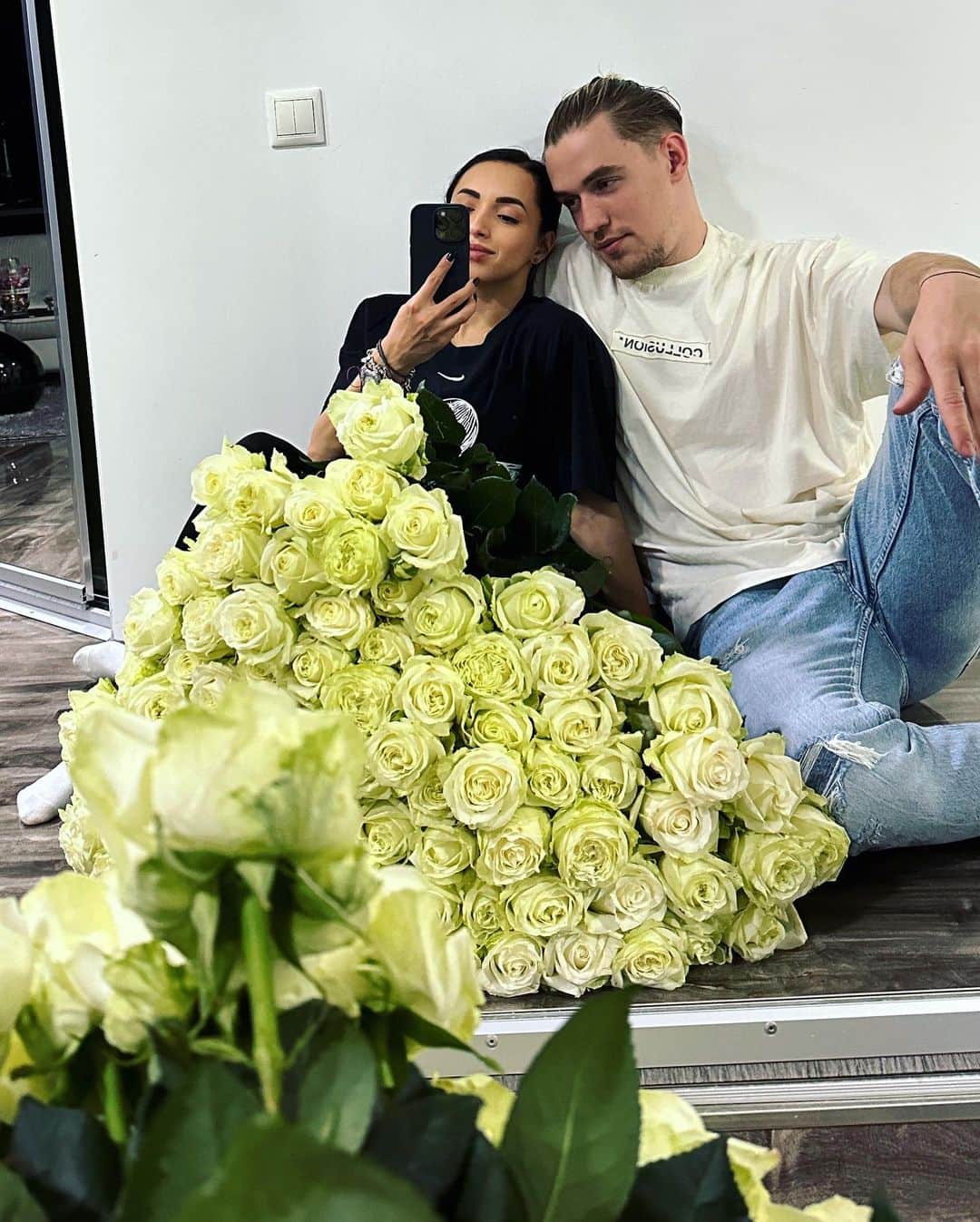 のインスタグラム：「My kind of love 🤍」