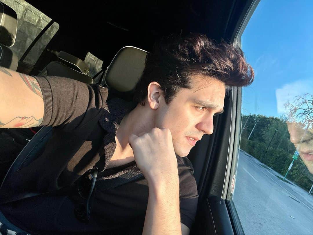 ルアン・サンタナのインスタグラム：「bora que hj tem LUAN CITY 2.0 em Santa Helena-PR!! 👑」