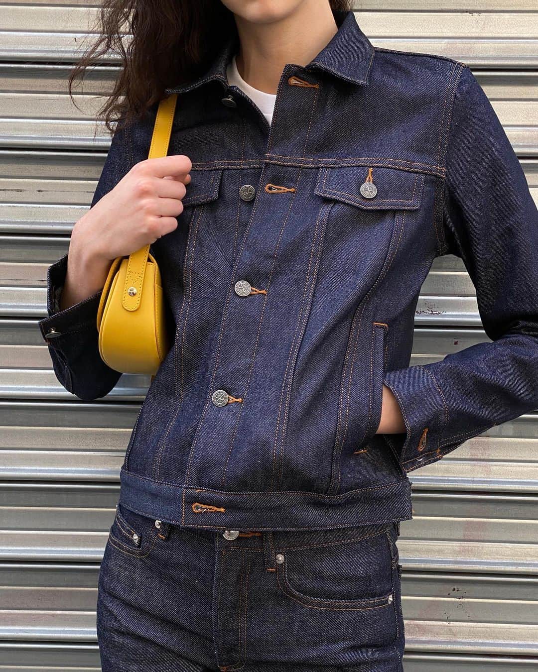 アーペーセーのインスタグラム：「Denim on denim - the forever A.P.C. uniform.  The Brandy jacket, from our Surplus selection, and the Standard jean.  #APCParis #APCDenim」