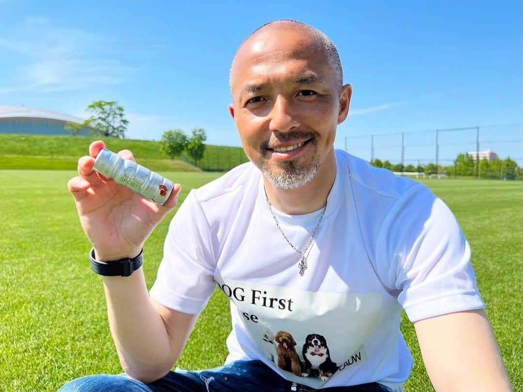 小野伸二のインスタグラム：「暑い夏が近づいてきましたね☀️  アクティブな日々にG3 SPORTS！！ ベストパフォーマンスをサポート👍  @nuskin_Japan  #G3SPORTS  #ジースリースポーツ  #ニュースキン #pr」