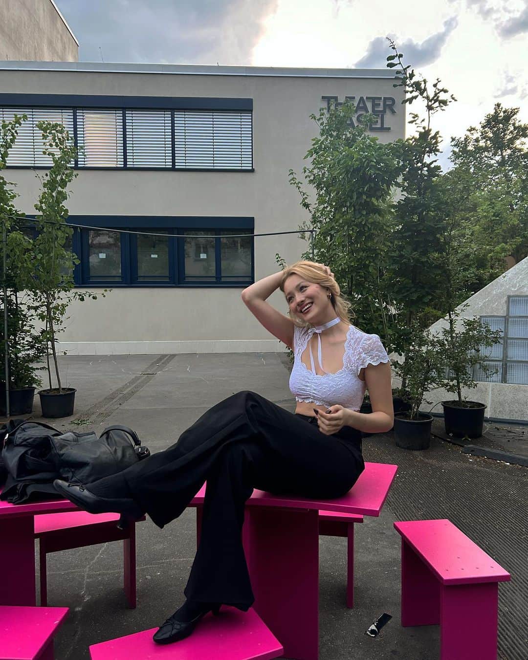 サクラ・キルシュのインスタグラム：「basel city 💘 and summer is coming!  友達とバーゼル！ 天気がとってもよかったxx」