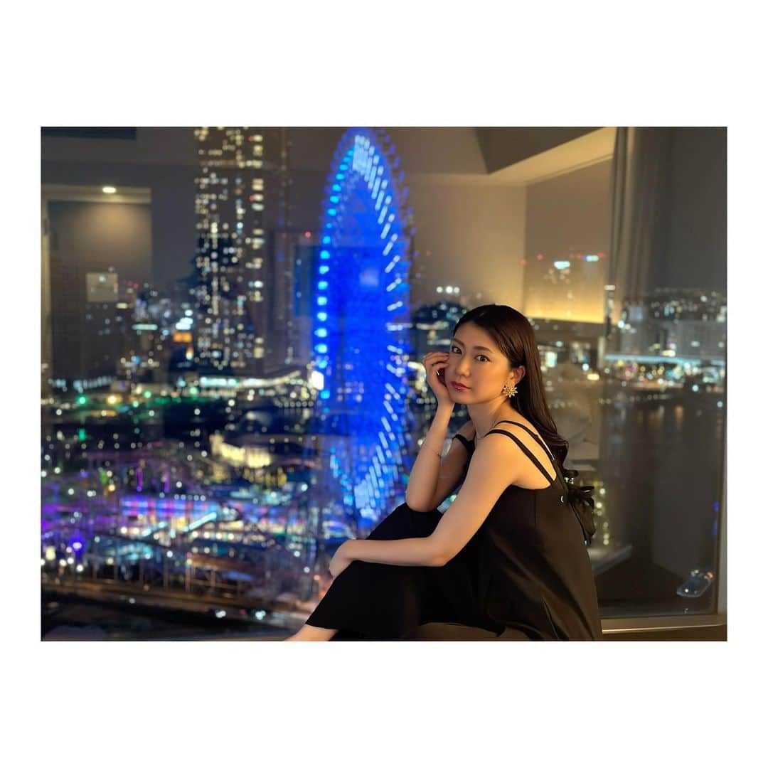 愛聖りさのインスタグラム：「. 眺望最高〜〜〜✨✨✨ . #横浜ホテル #yokohama」