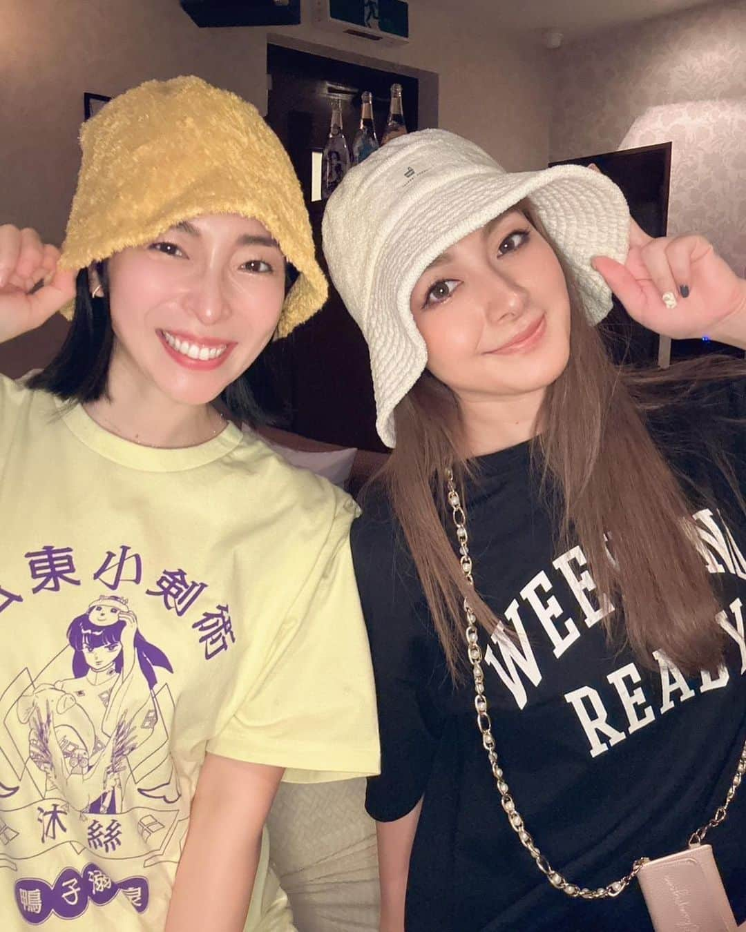 安藤あいかさんのインスタグラム写真 - (安藤あいかInstagram)「Aicafe#1【サウナ】 ありがとうございました😊 告知写真にひっぱられ、コンセプトがサウナになりました😂オロポも人気でよかった👍笑 ゆっくりお話し&食事（差し入れありがとうございます）できて楽しかった😋ありがとう😚  ムースのTシャツ、だれも言ってこないから自分からアピール✌️ あーかわいい😍  #aicafe #lapin #ムース #らんま½ #サウナ」5月28日 8時56分 - aikaando