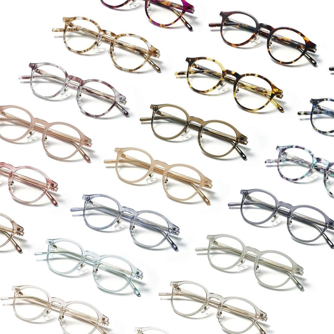 JINS PHILIPPINESさんのインスタグラム写真 - (JINS PHILIPPINESInstagram)「A lineup of demi-patterns and translucent colors that can express the beauty of acetate. Available now.  　 The JINS CLASSIC Slim series uses soft and sheer colors. 4 different variations available in 9 colors.  *Only 1 type is available in 9 colors.  FRAME／UCF-22A-181 5,000 php #JINS #JINSCLASSIC #glasses #eyewear #clearglasses #roundglasses」5月28日 11時00分 - jins_philippines