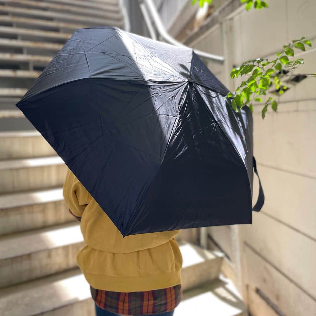 ビームスボーイ原宿さんのインスタグラム写真 - (ビームスボーイ原宿Instagram)「. BEAMS BOY HARAJUKU TODAY'S BLOG  本日はおすすめの傘をご紹介致します🌂  . . －－－－－－－－－－－－－－－－－－－－－－－ いつもご覧頂き誠にありがとうございます。 通信販売も承っておりますので、 お気軽にお問い合わせ下さいませ。  ビームス ボーイ 原宿 －－－－－－－－－－－－－－－－－－－－－－－ . Information:03-5770-5550  #beams #beamsboy #ビームス #ビームスボーイ #tokyo #harajuku #ビームスボーイ原宿 #beamsboyharajuku #keepfashionalive #ootd #데일리룩」5月28日 11時05分 - beams_boy_official