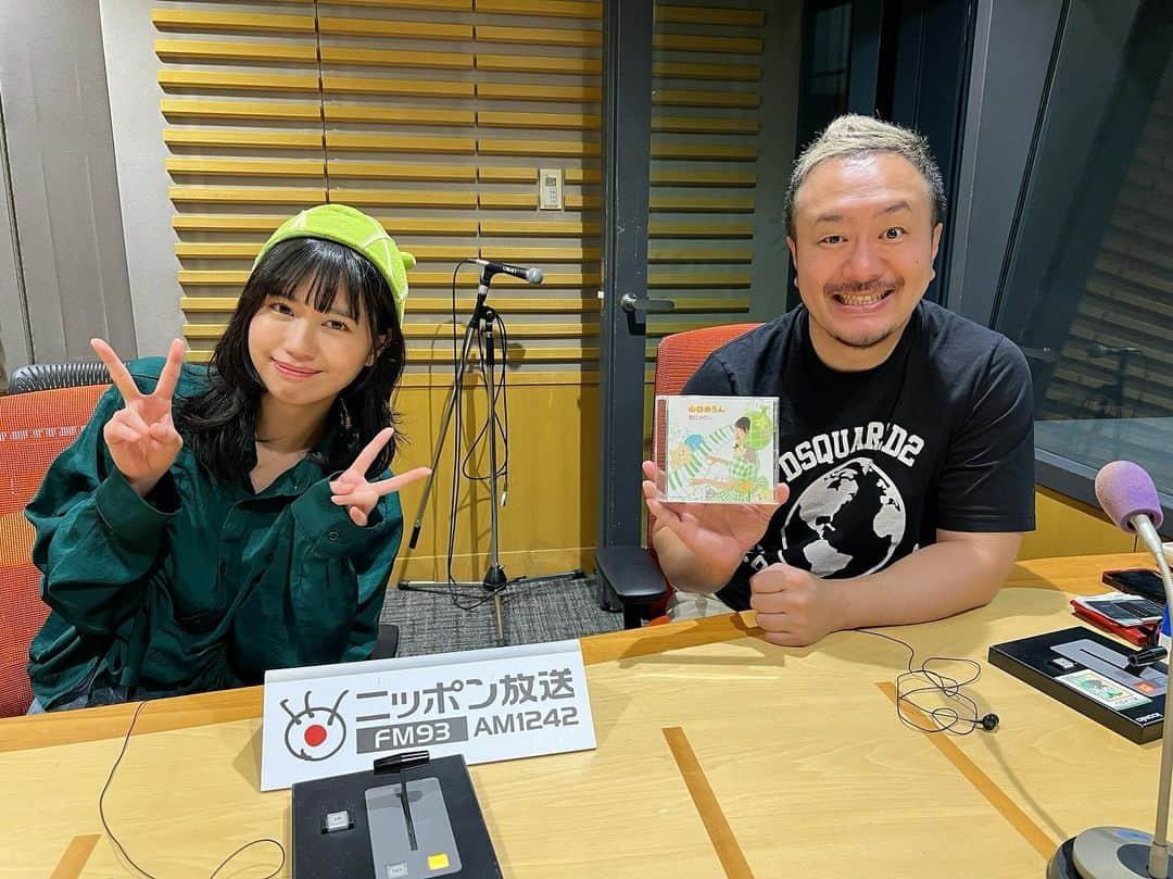 山口めろんのインスタグラム：「本日5/28(日) 25:00-25:30 ニッポン放送 『 #BreakingDown RADIO 』出演しますー(●^▽^●)/ Podcastは31日に配信です‼️ #ブレイキングダウン8 観た方も観てない方も楽しめる内容になってるので是非ー😆✨ てぃ先生iPhoneにシール貼ってくれてる！YUGOさんは…ラジオ聴いてね🤣 #ニッポン放送 #YUGO さん #てぃ先生 #荘口彰久 さん」