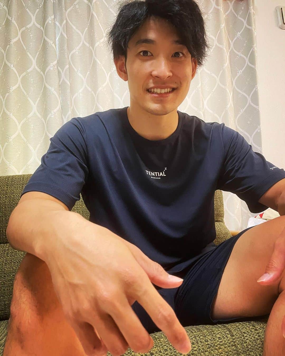 吉野樹のインスタグラム：「. @tential 様より、リカバリーウェアを提供していただきました！  この商品は 【BAKUNE Mesh】 メッシュ生地で通気性も良く着心地がめちゃくちゃいいです！ 汗かいても気にならないし、 すぐ乾くのでこの時期にぴったりです！  寝苦しい夏の夜も快適に眠れますので、 質の良い睡眠でより良いパフォーマンスを出していきたいと思います！🔥  是非チェックしてみてください！  #TENTIAL #リカバリーウェア  #conditioning  #bakunemesh  #PR」