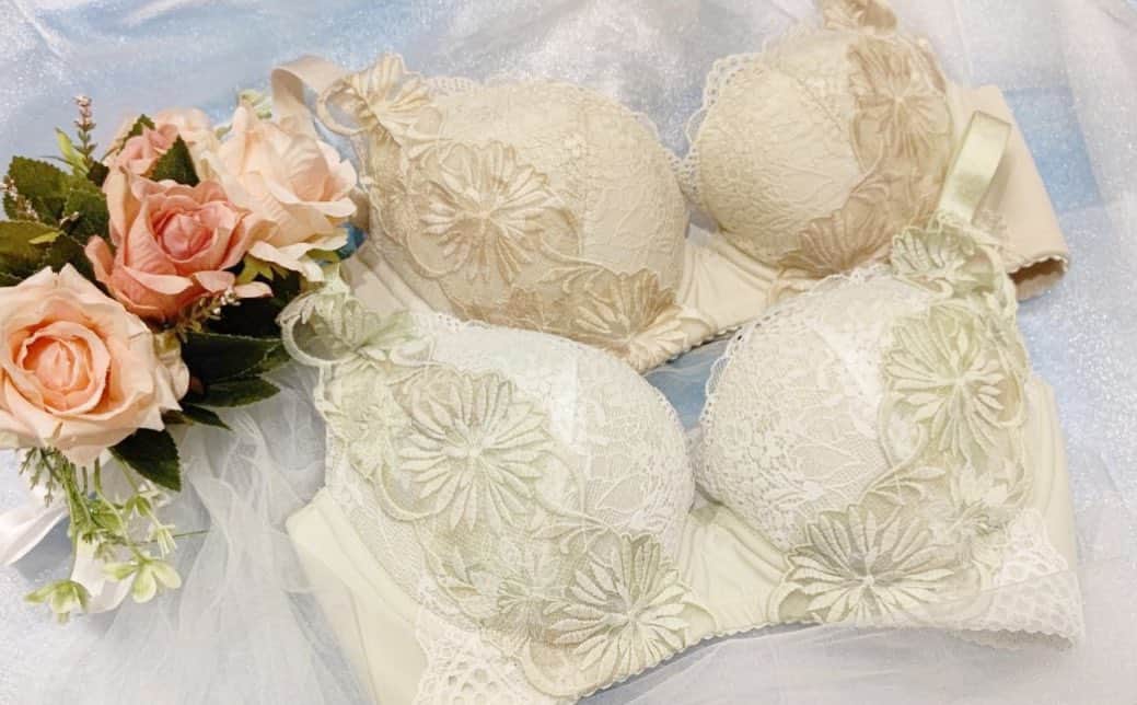 アンテシュクレのグルメインスタ