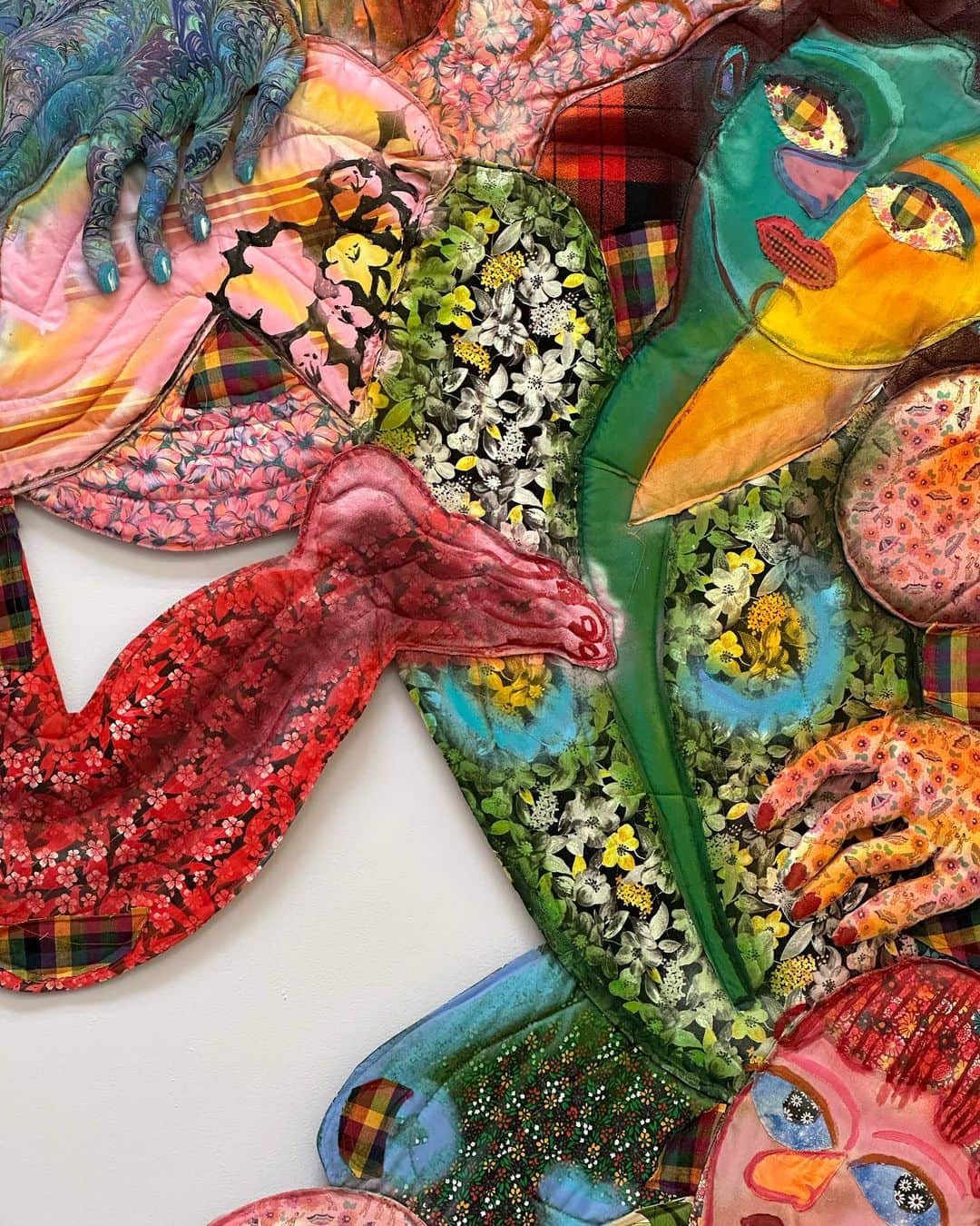 Juxtapoz Magazineのインスタグラム：「@mariaguzmancapron’s new quilted, stitched and painted textile works at @shulamitnazarian」