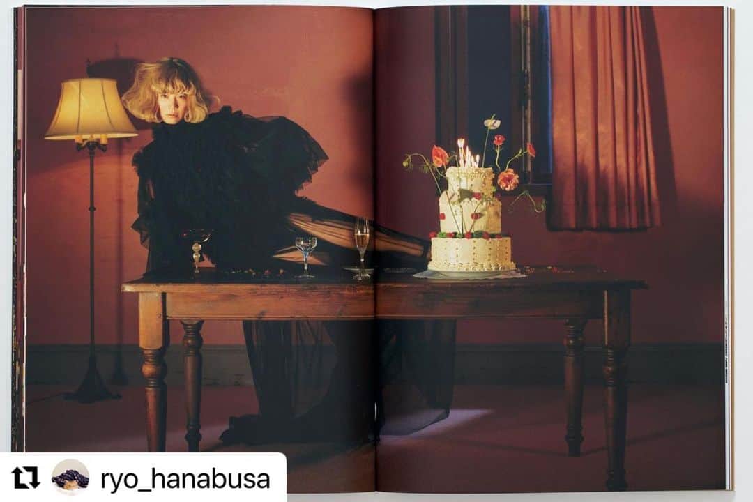 小西神士さんのインスタグラム写真 - (小西神士Instagram)「#Repost @ryo_hanabusa with @use.repost ・・・ YUKI @yukiweb.net_official celebration art book ‘RENDEZVOUS’  Story ‘This Is Her Ultimate Banquet’ Art Direction @newtone.inst Photography @ryo_hanabusa Styling @tabata_arisa Hair & Make-up @shinji_konishi Food Direction @dressthefoodkaoru Set Design #enzo #YUKI」5月28日 14時18分 - shinji_konishi