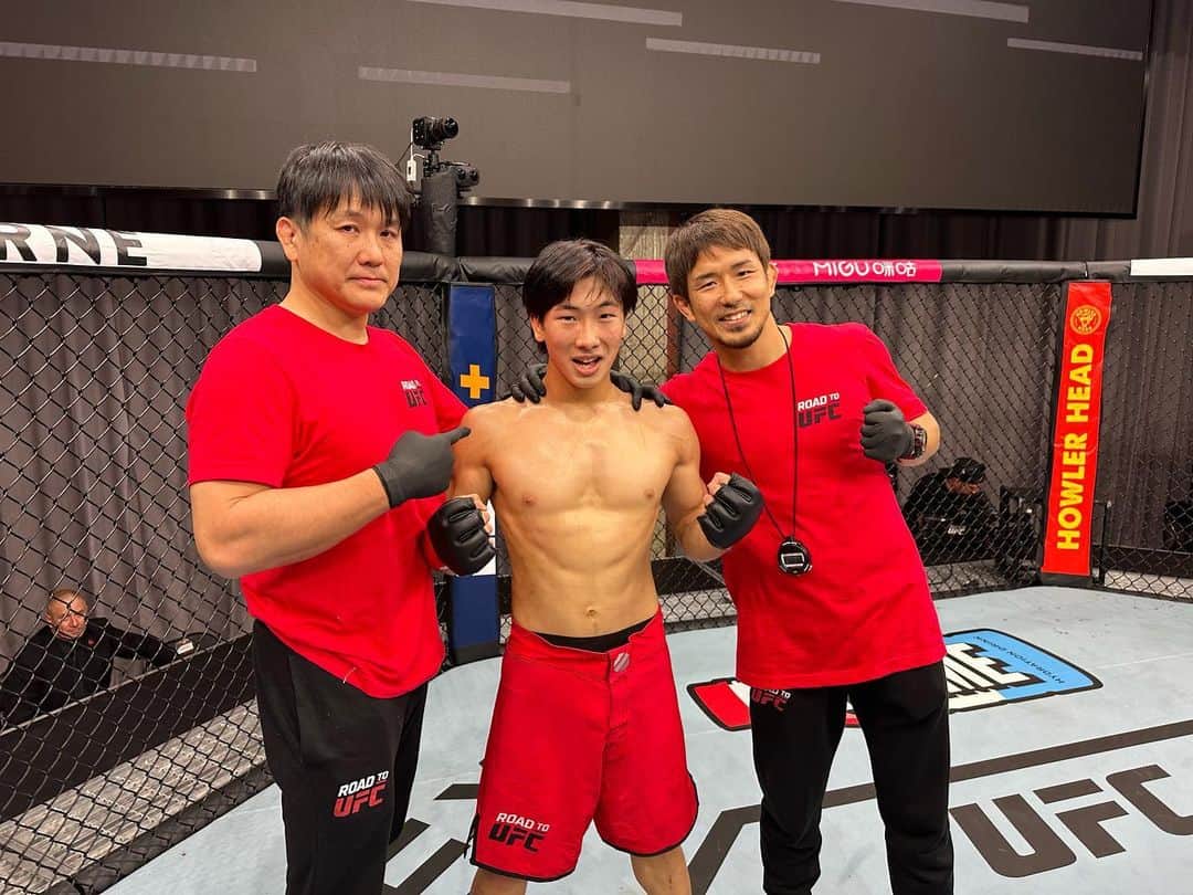 岡田遼のインスタグラム：「2fight win streak in ROAD TO UFC SHANGHAI.  #総合格闘術鶴屋流宗家 #RTU2」