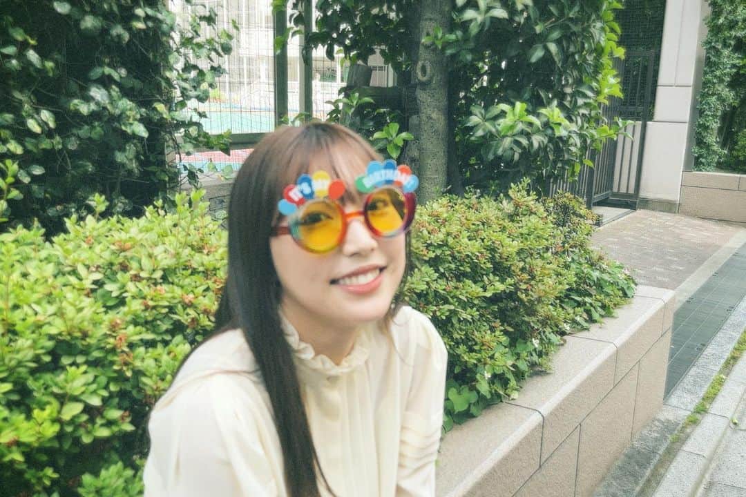 渥美友里恵のインスタグラム：「#birthday 🕶️🎉✨」