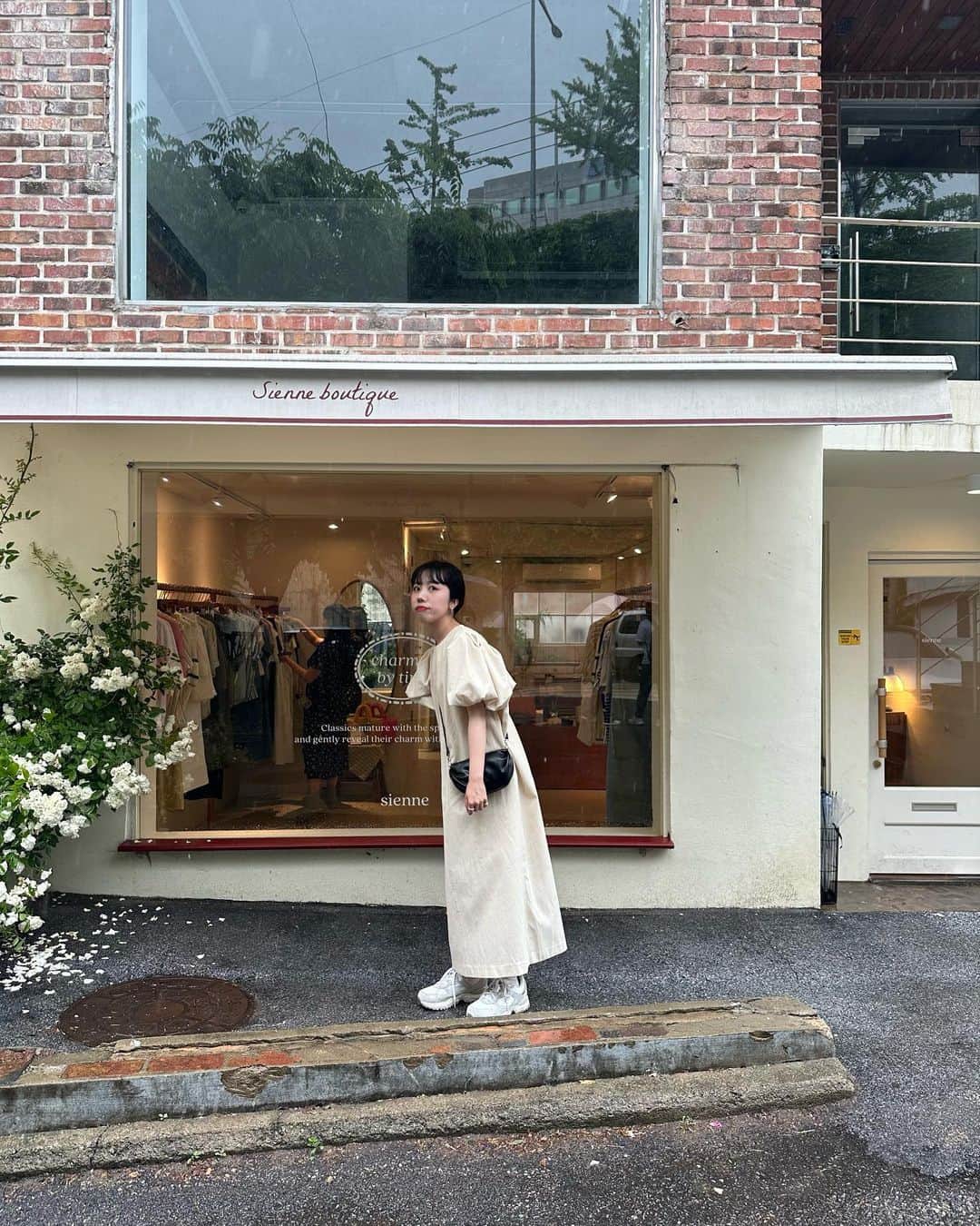 kannnaのインスタグラム：「韓国ふらり🚶🏻‍♀️♡ 行きたかったところ しまってたけど また新しい出会いもありいい日♡ 7/6 22:00- 販売です♪」