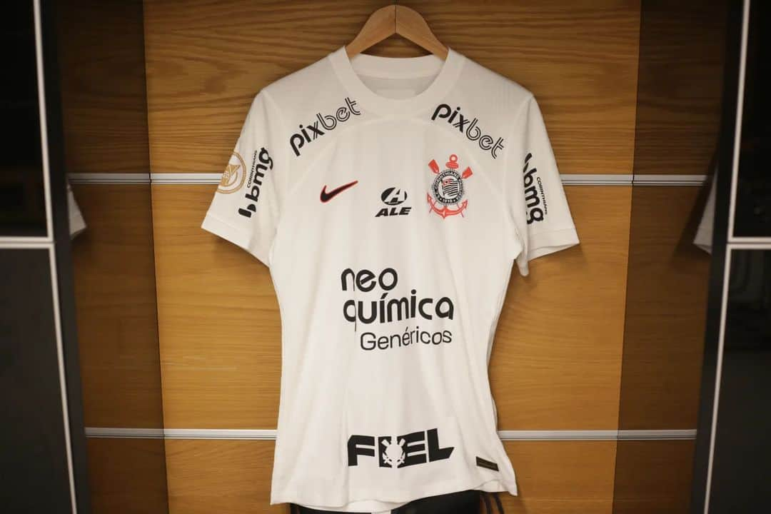 コリンチャンスさんのインスタグラム写真 - (コリンチャンスInstagram)「Vestiário pronto e com novidade! 🖤  📸 @rodrigo_coca  #SCCPxFLU #DiaDeCorinthians #VaiCorinthians」5月29日 2時00分 - corinthians