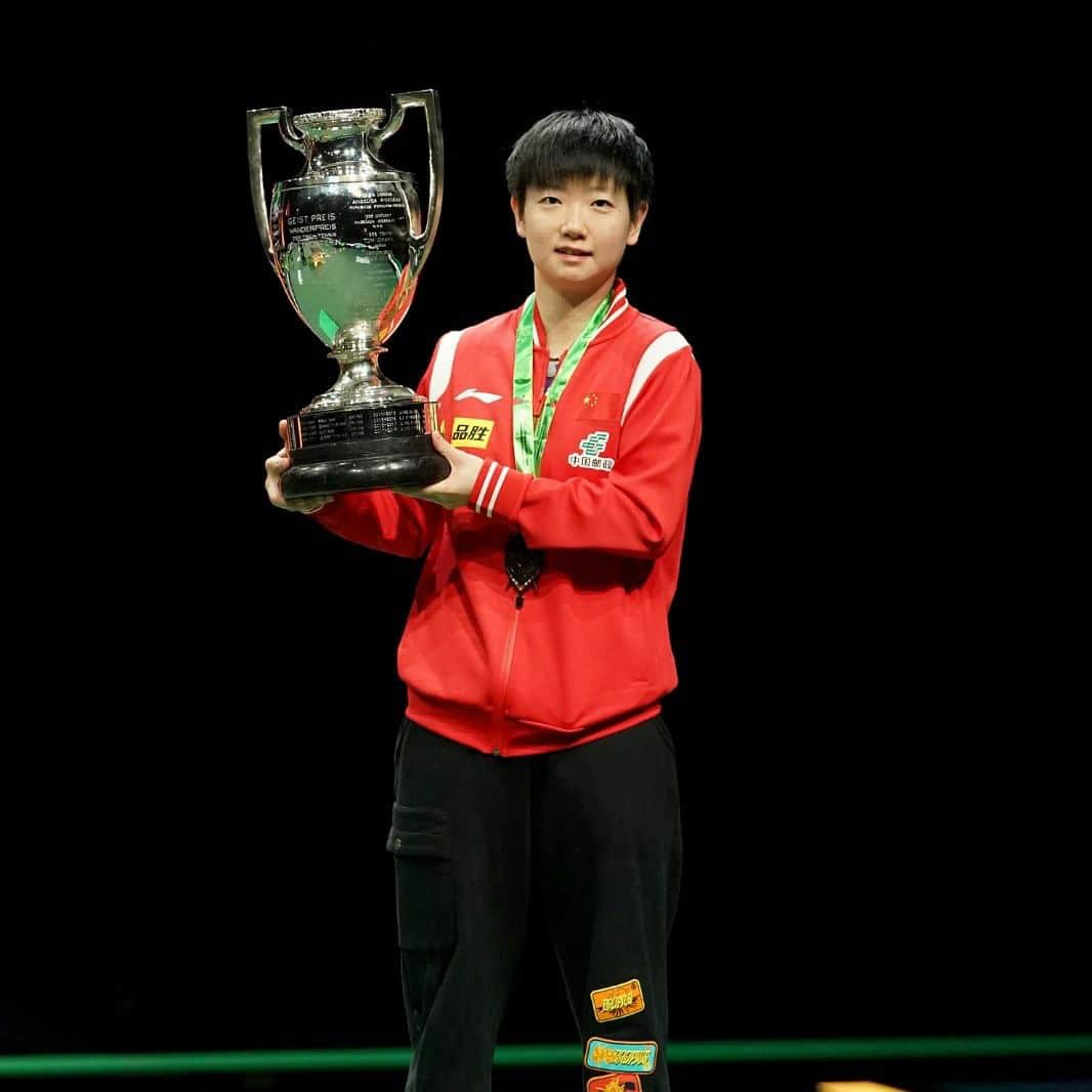 ITTF Worldさんのインスタグラム写真 - (ITTF WorldInstagram)「Presenting the #ITTFWorlds2023 Women's and Men's Singles podium 🏆   Women's Singles 🥇 Sun Yingsha 🥈 Chen Meng 🥉 Chen Xingtong 🥉 Hina Hayata  Men's Singles 🥇 Fan Zhendong 🥈 Wang Chuqin 🥉 Ma Long 🥉 Liang Jingkun  #Durban2023 #TableTennis #PingPong」5月29日 2時01分 - wtt