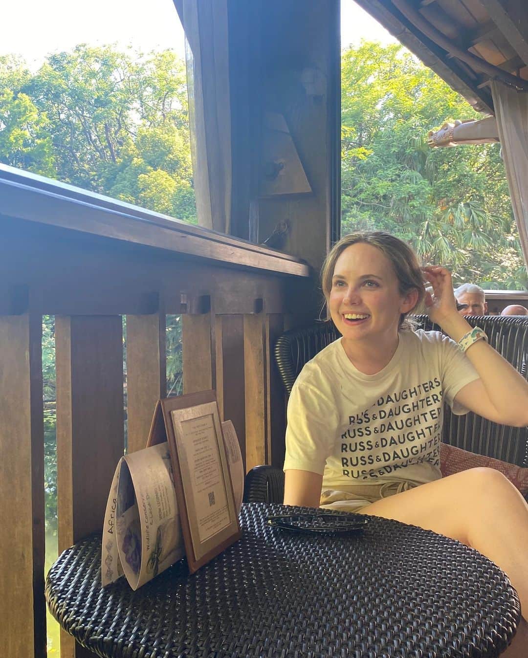 メガン・ジェット・マーティンのインスタグラム：「Honestly missing my magic band. ✨」