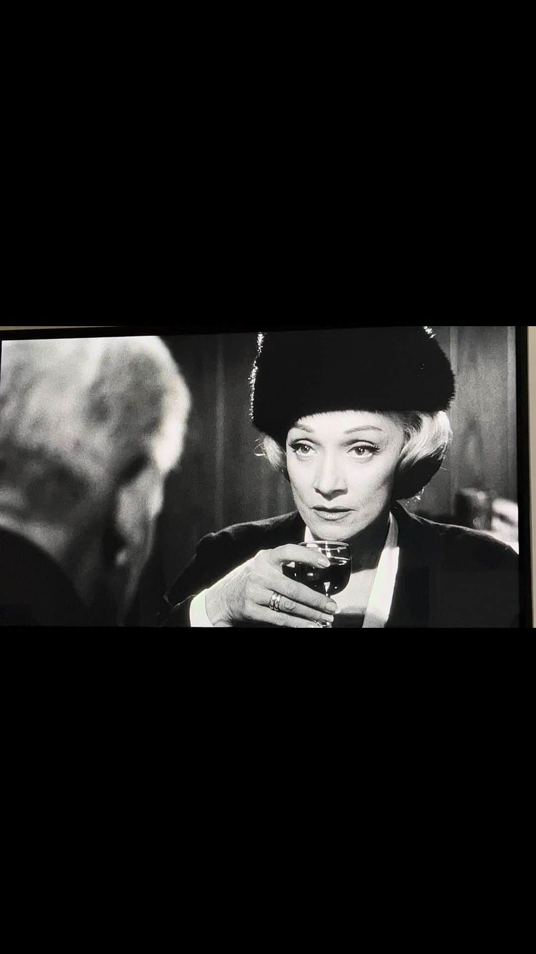 アレック・ボールドウィンのインスタグラム：「The motion picture JUDGMENT AT NUREMBERG is a vivid example of a classic film that, likely, would not be made today. Directed by STANLEY KRAMER, whose range of films is similar to SPIELBERG and SCORSESE, and with cinematography by ERNEST LASZLO, there a few movies that offer such indelible lessons in directing, writing, editing, camera work and acting.  Of course, there is a cast like almost no other, blended together by Kramer in the same way as he showed in IT’S A MAD, MAD, MAD, MAD WORLD, his underappreciated comedy. SPENCER TRACY, MARLENE DIETRICH, BURT LANCASTER, RICHARD WIDMARK, JUDY GARLAND and MONTGOMERY CLIFT. In the role of the German defense counsel, MAXIMILIAN SCHELL won the Oscar for Best Actor.  The pace and editing are remarkable, as evidenced by this clip. No “unearned pauses.” No false notes. Only actors like Tracy and Dietrich can hold the screen with such truthfulness and power.  Kramer made many great films. Research his filmography. Familiarize yourself with it. Watch it. Some of the best films ever made.」