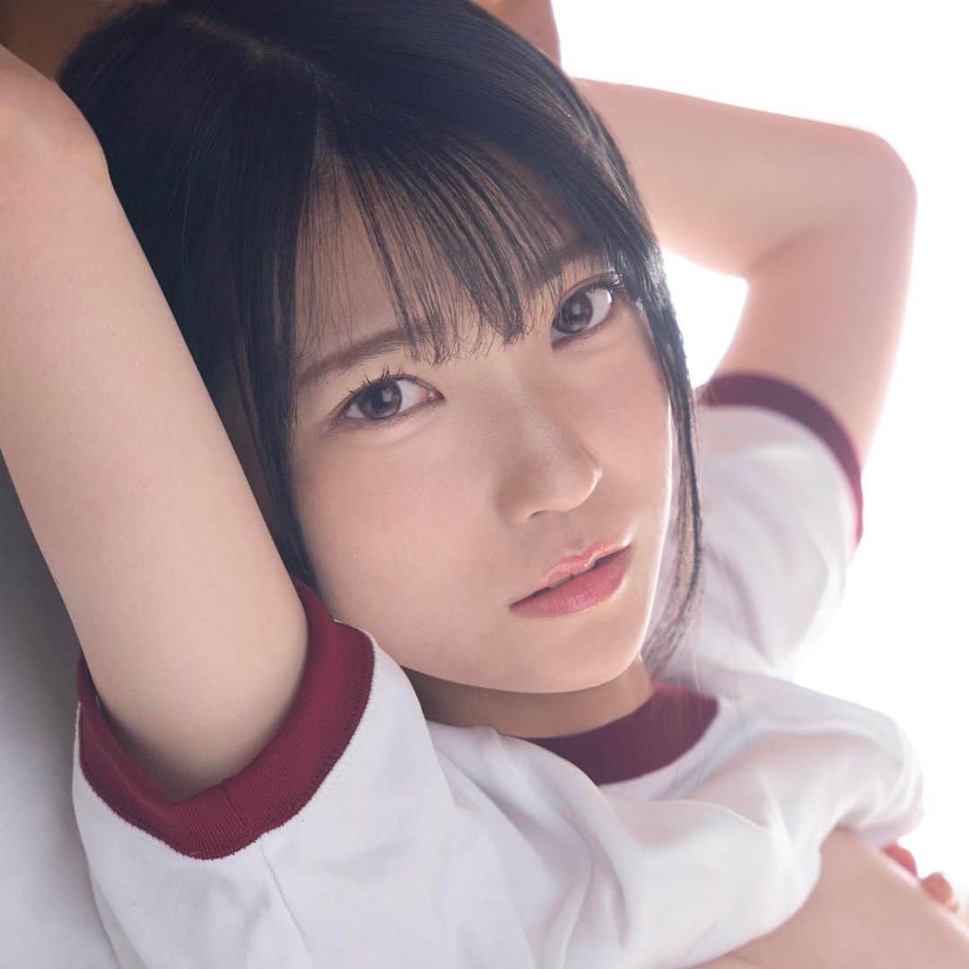 のインスタグラム：「ひなのちゃん🤫💕  #伊織ひなの #Iori_Hinano #shishidoriho . #MOODYZ #ムーディーズ #moodyz専属  #moostagram . #JAV #japanesegirl #sexy #hotbabe #angel #cutegirl #tagforlikes  #日本 #東京 #体操服」