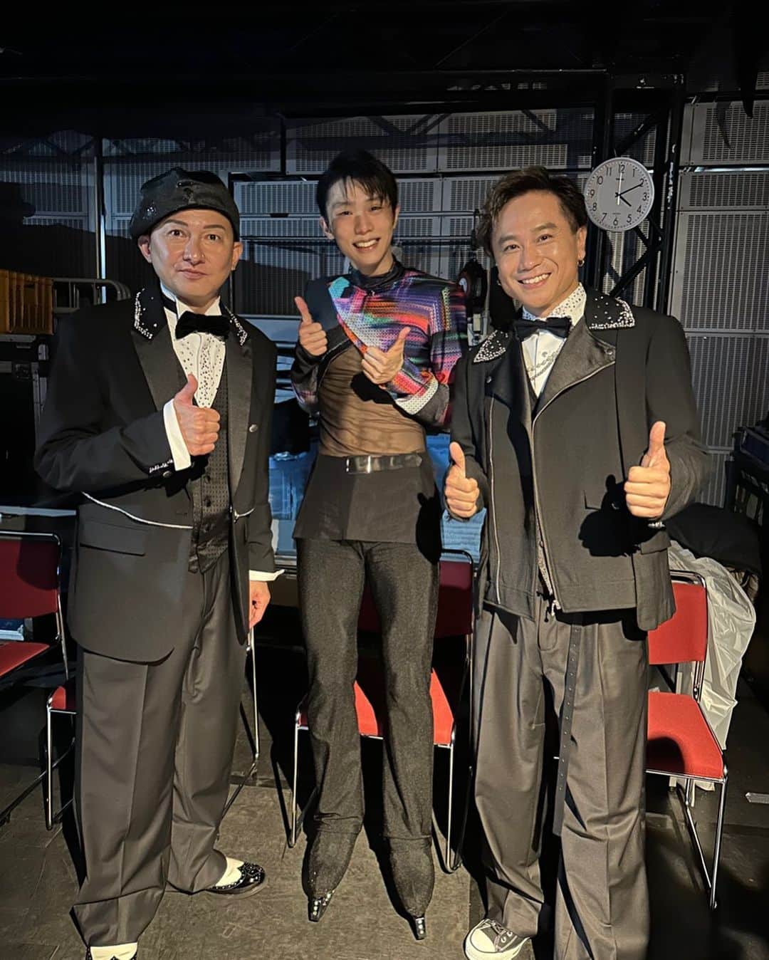 KIMI のインスタグラム：「「Fantasy on Ice 2023 in MAKUHARI」  幕張最終日でした。  羽生結弦さんとのコラボレーション‼️  ステキな御縁に感謝しかないです。 ありがとうございました😭  next仙台へ  また気を引き締めて次のステージに向かいます‼️  一緒に楽しみましょう😊  関係者の皆様をはじめ、 出演者、ミュージシャン、スタッフの皆様、 仲良くしてくれて嬉しすぎます🫰 #DAPUMP #羽生結弦 #ISSA #KIMI #ポジティブエンジョイハッピー #今日は握手で🤝 #人柄が素敵」