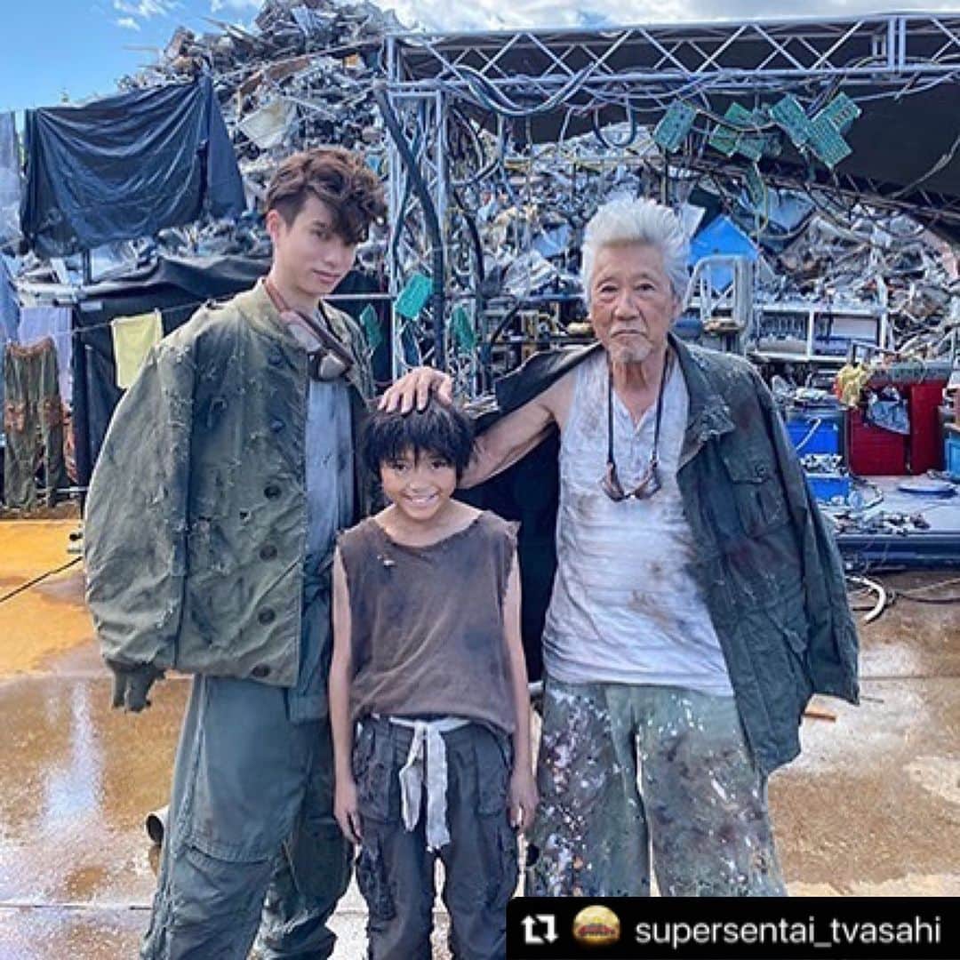 渡辺アオトのインスタグラム：「凄くワクワクした日。  #王様戦隊キングオージャー」