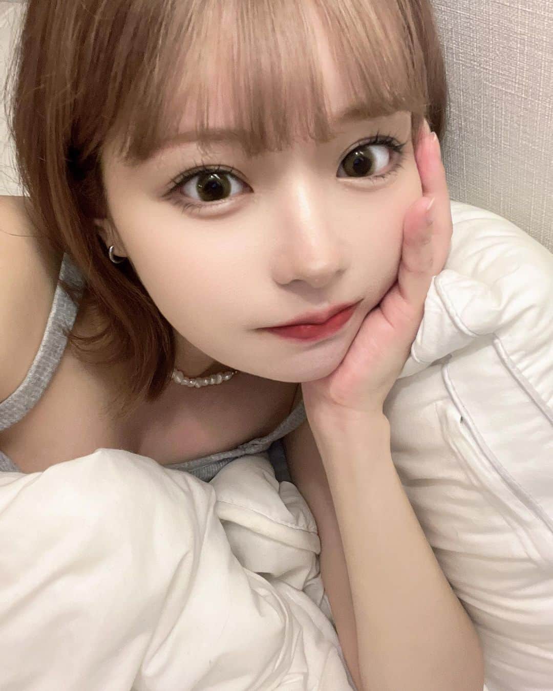 sarimaru(国木田さりまる)のインスタグラム：「どんどん顔が丸くなっていく🌝 𖤐 ´-」