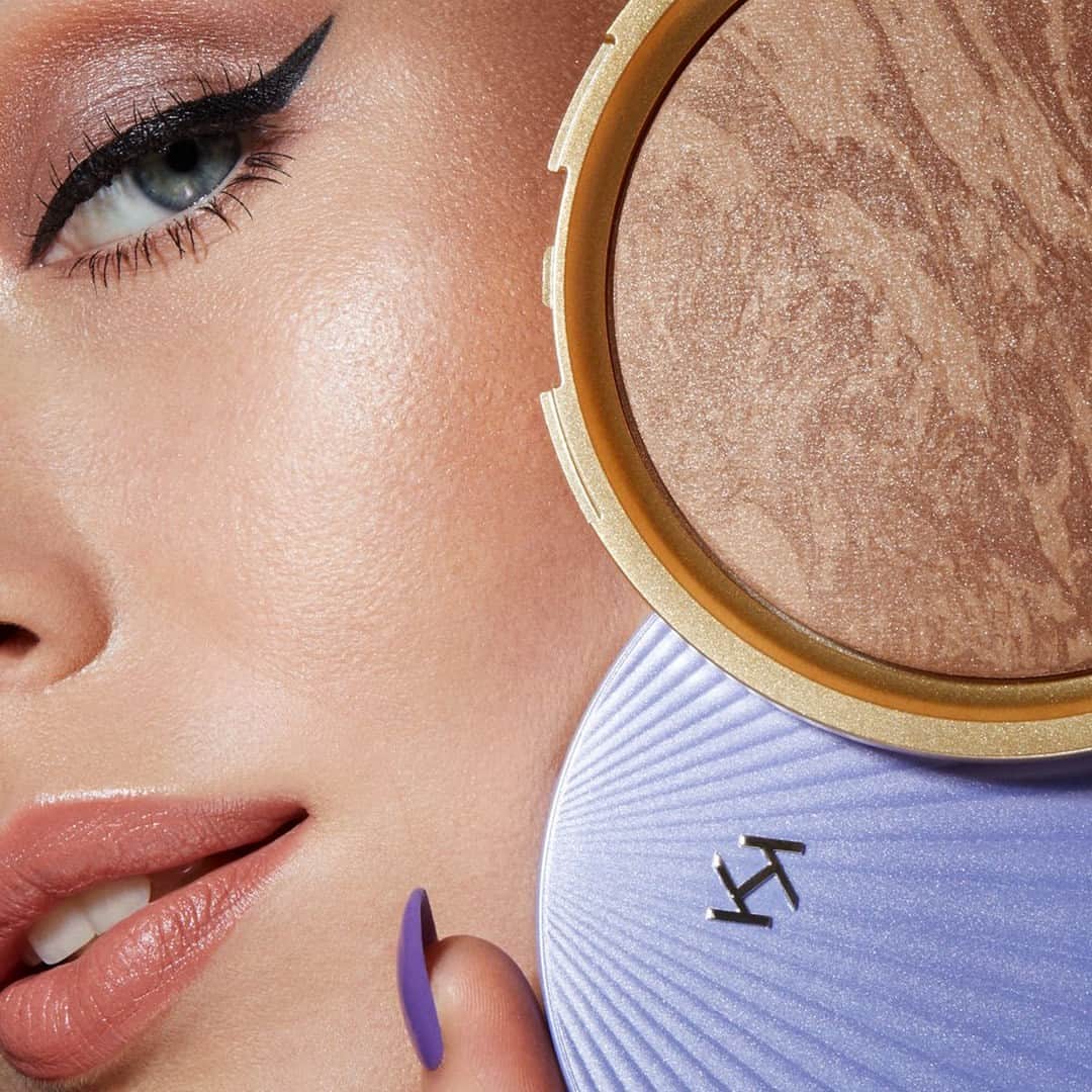KIKO MILANOさんのインスタグラム写真 - (KIKO MILANOInstagram)「Add some warmth to the complexion with our new vanilla and coconut-scented Sunkissed Baked Bronzer! 🤩 Like a mermaid basking in the sun, it’ll give you that perfect glow! ✨ #KIKOSummer23⁣ See @DisneyStudiosUK’s #TheLittleMermaid​ only in cinemas​⁣ ⁣ Sunkissed Baked Bronzer 01 - Perfecting Face Fluid Spf 50 03 - Eyeshadow Palette 02 - 16h Long Lasting Multi-Dimensional Mascara - Waterproof Eye Marker - Long Lasting Eyeshadow Stick 24 Hours No-Transfer 01 - Shine On Me Lip Gloss 01⁣ ⁣」5月28日 19時40分 - kikomilano