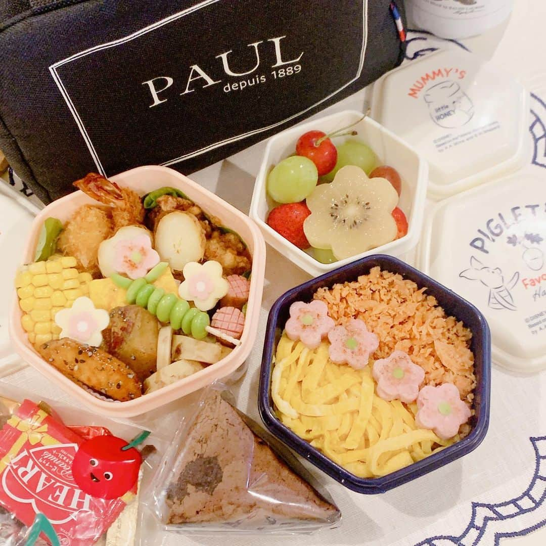 SPARAさんのインスタグラム写真 - (SPARAInstagram)「10日分のお弁当をアップ♪ #紫陽花弁当 #あじさい弁当 #そぼろ弁当 #サンドイッチ弁当 #ダッフィー弁当  #シェリーメイ弁当 #とうもろこしご飯弁当 #ドライカレー弁当 #ハンバーガー弁当 #ミニおにぎり弁当 #照り焼きチキン弁当 #JK弁当」5月28日 19時41分 - spara_aco