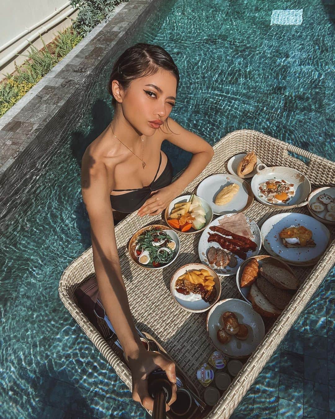 VIENNAのインスタグラム：「Honeymoon morning🦋 at @myskhaoyai ・ ・ ・ ・ ・ ・ ・ ・  #myskhaoyai #hotelmyskhaoyai #khaoyai #thailand #honeymoon」