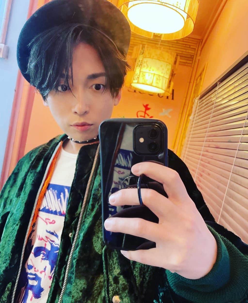 Geroのインスタグラム：「サマーグッズの撮影した時の自撮りくんその①  普段ならぜったい着ないであろう衣装やな〜🤮🤘  皆的にどの衣装が良かったー？？？」