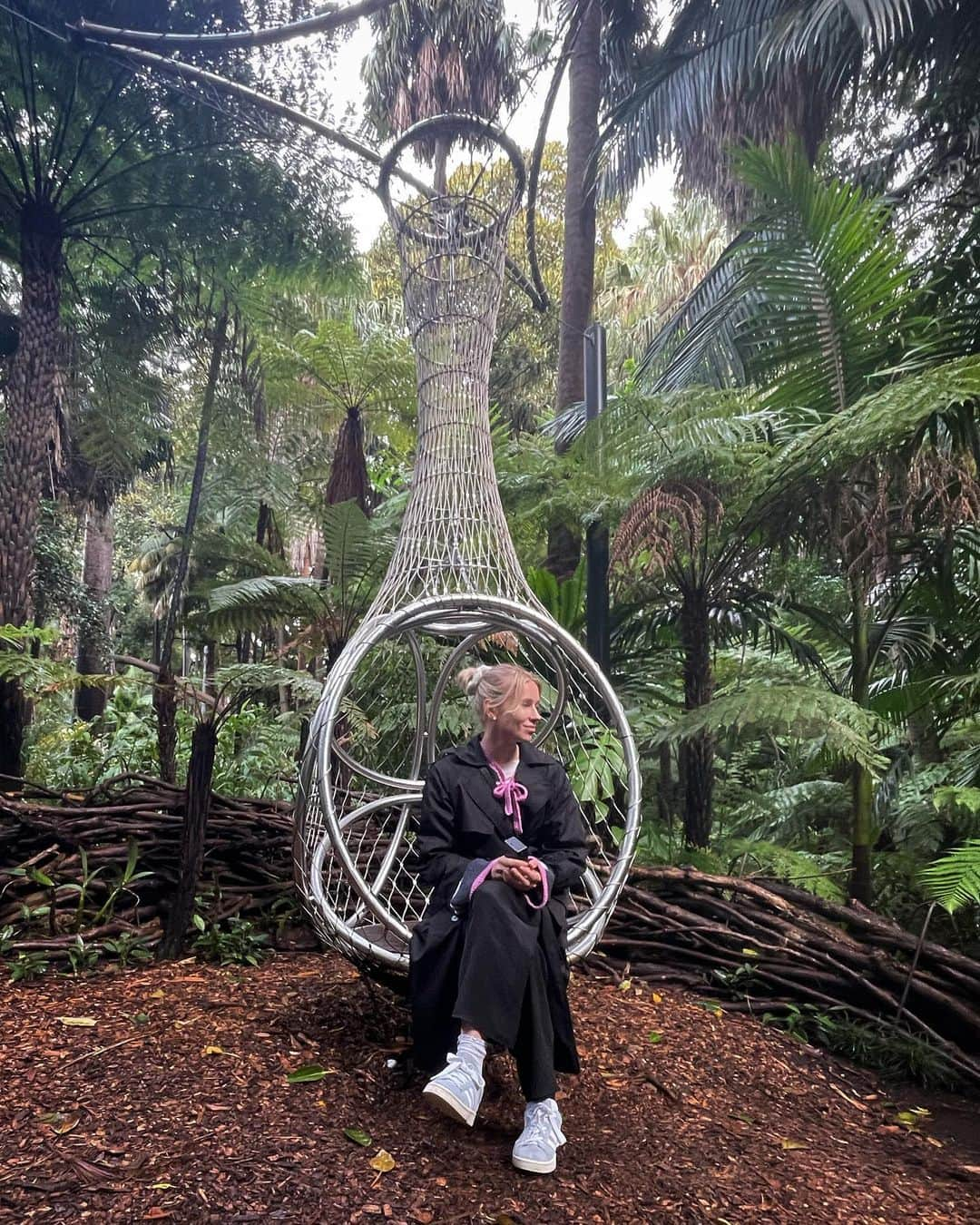 エレナー・パターソンのインスタグラム：「Weekend back in Melbourne to spend time with my fam 🫶🏻🥹」