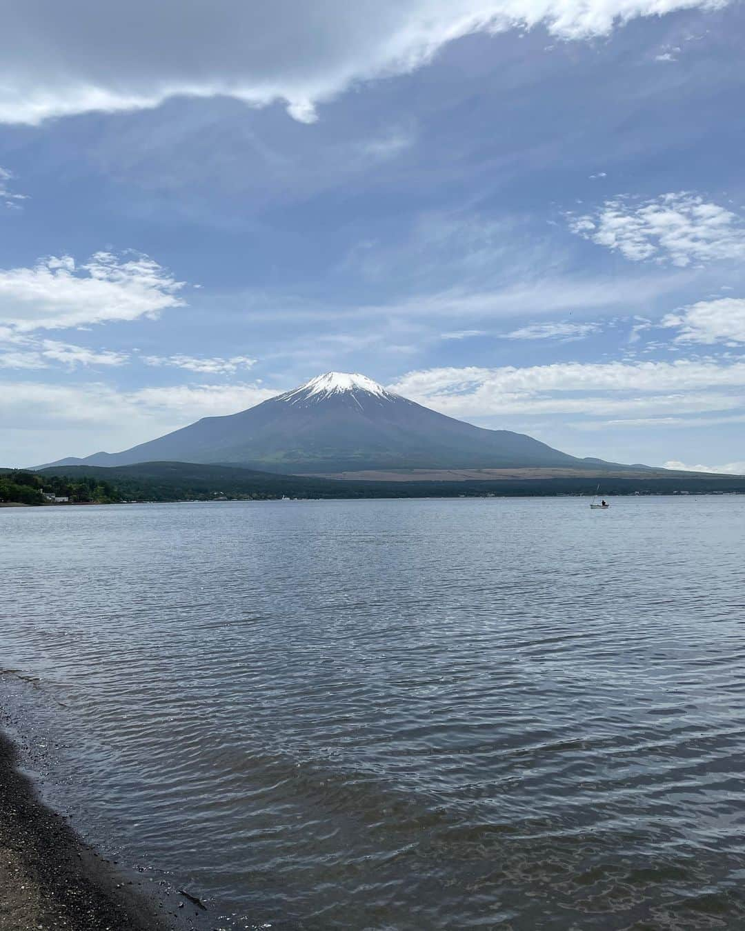 いけや賢二さんのインスタグラム写真 - (いけや賢二Instagram)「土日は大好きな山中湖でキャンプ⛺️ 夏前までにもう1回行きたい！ 最高でしたー😊 #富士山をみんなに届ける男 #山中湖 #家族 #キャンプ #焚き火 #ホットサンド #最高 #暑くなる前に #もう一度 #行きたい」5月28日 21時02分 - ikeya0705