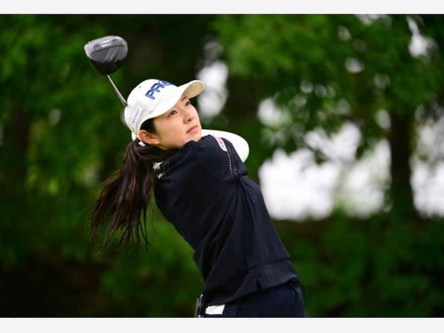 のインスタグラム：「ブリヂストンレディスオープン⛳️ ウェイティングからの出場でした🙏 初日は暑いなか、２日目は結構な雨のなか、たくさんの応援をありがとうございました‼️」