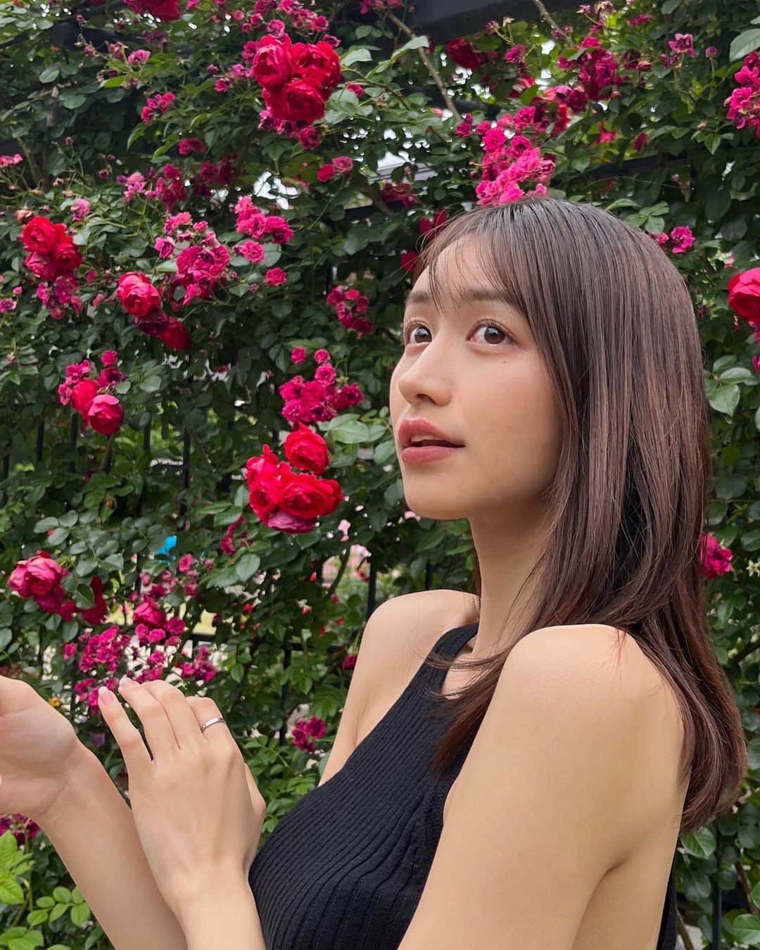 荒山みなみさんのインスタグラム写真 - (荒山みなみInstagram)「かえちゃんにまつぱしてもらったから 雨の日もまつ毛が上むき。♡ いつもまつ毛を綺麗にしてくれてありがとう😍💓」5月28日 21時00分 - 37.37.373