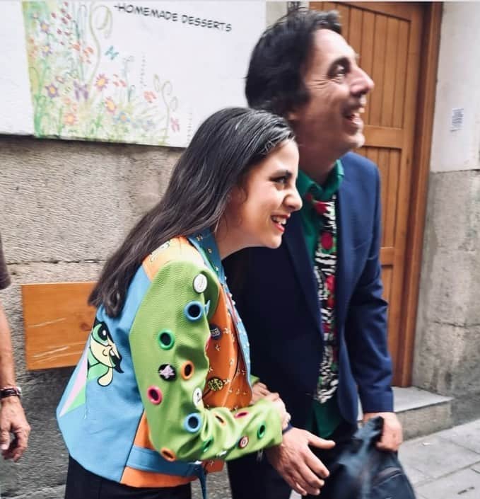 CLAUDIA. LA UTRERANAのインスタグラム：「I love youuuuuu , Eres Muy Grande para Miiii ❤️🙌🏽 @alejandrogranadosflamenco」