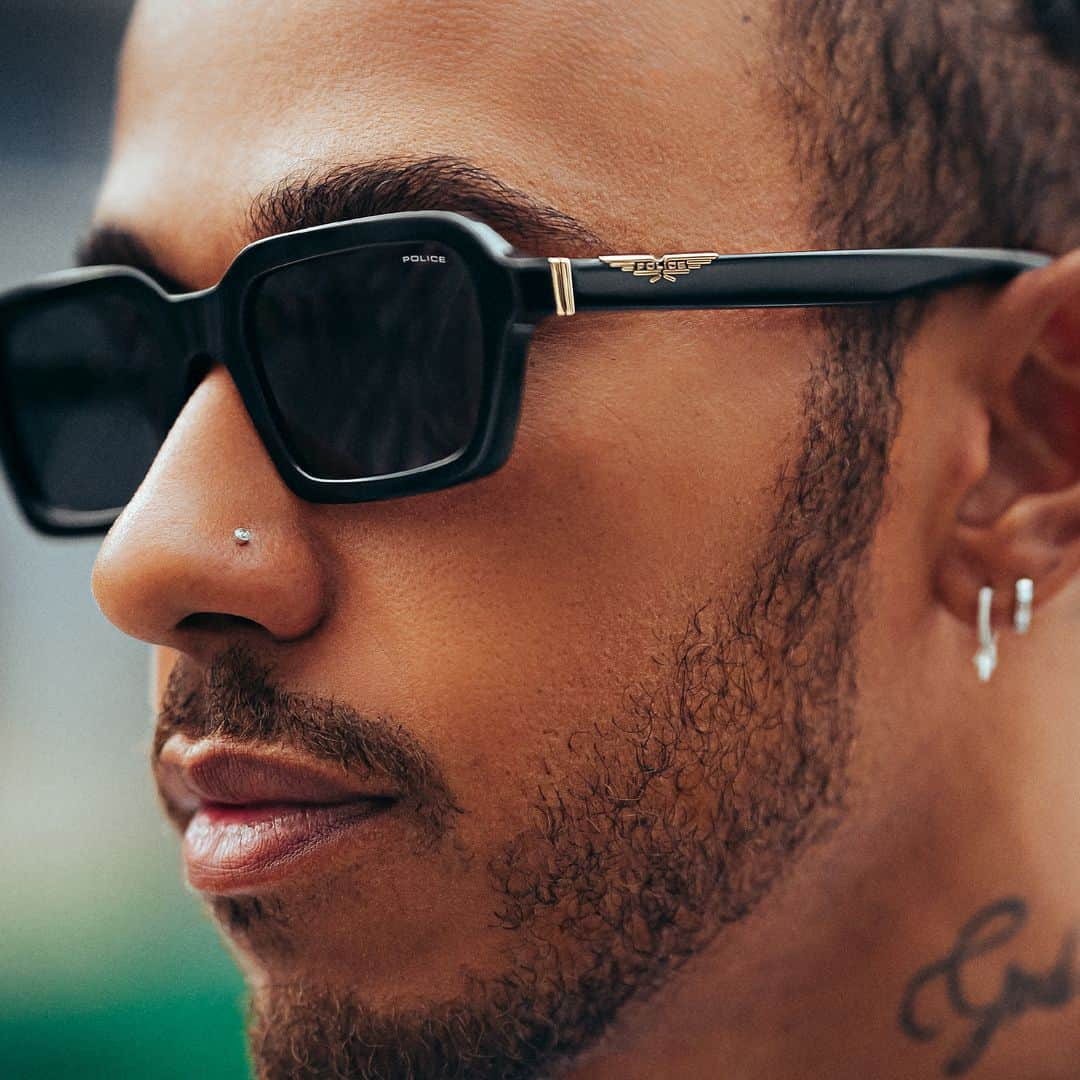 ポリスさんのインスタグラム写真 - (ポリスInstagram)「Actions speak louder than words. Make yours the boldest, like @lewishamilton and @mercedesamgf1 do. ⁣ #PoliceLifestyle #AudacityWanted #SS23 #PoliceSunglasses #Origins57」5月28日 21時32分 - policelifestyle