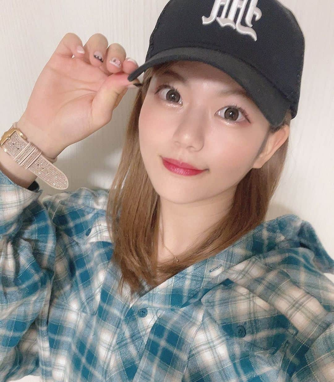 梅咲遥のインスタグラム：「🏴‍☠️💙」