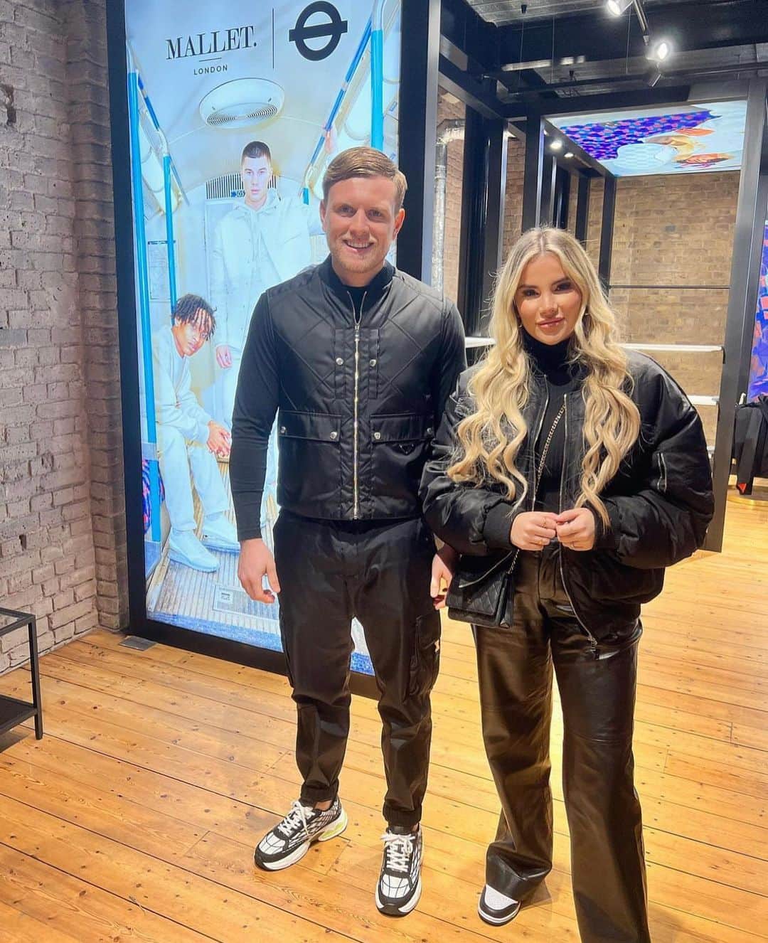 ジョージア・コウソウロウのインスタグラム：「Happy birthday @tommy_mallet thank you for being you, my biggest protector , supporter .. my team 🙏 love you lots 💖💖💖   & happy birthday to my bro in law @bennyshamps .. brody adores you! 💖🙏」