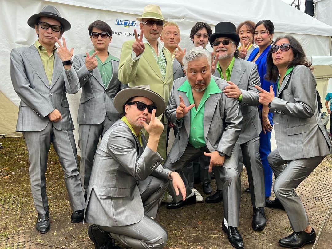 クレイジーケンバンド【公式】のインスタグラム：「ハマフェスY164ありがとうございました！ お陰様でたくさんの方々にお集まりいただけて非常に盛り上がりました、地元ィ横浜シャイコーでした。 お客様、スタッフの皆様、そしてゲストのCHIBOWさんありがとうございました。  by スタッフ  #crazykenband  #クレイジーケンバンド #横山剣 #chibow  #ハマフェス #y164」