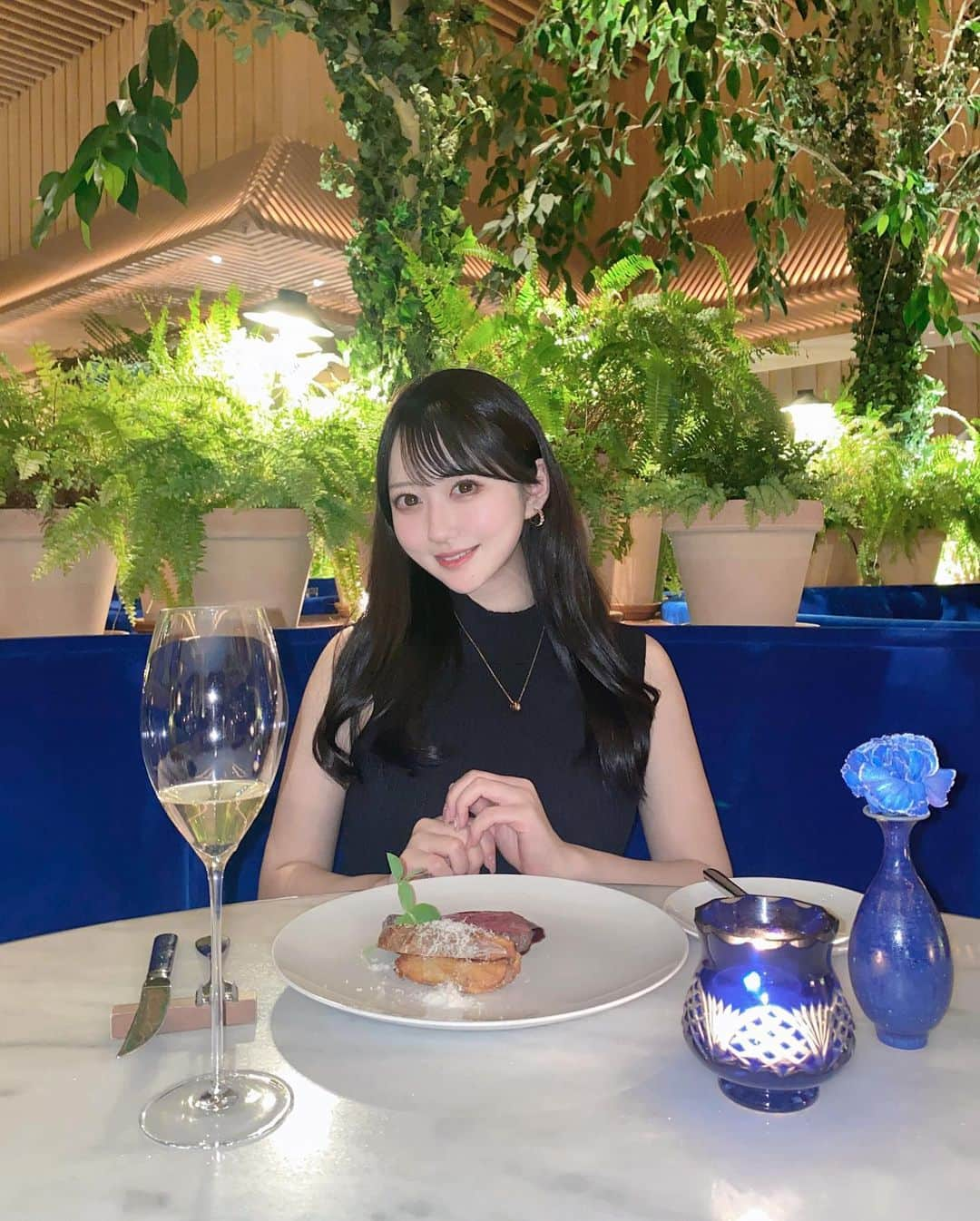 MI-MIさんのインスタグラム写真 - (MI-MIInstagram)「@toranomonedition にてディナー🍽❤︎  行ってみたかったところだから念願でした🥹  たまたまついた席がちょうど 東京タワーが見える場所でとっても綺麗だった〜🗼✨  ケーキ可愛すぎるしご飯も本当に美味しかった🥰  (リア友からのお祝いで名前は本名入りなので隠してます笑)  #thetokyoeditiontoranomon #toranomonedition #虎ノ門ディナー #虎ノ門グルメ #神谷町ディナー #神谷町グルメ #六本木ディナー #六本木グルメ #birthdaygirl #バースデープレート #バースデーケーキ #バースデーサプライズ #バースデーディナー #snidel」5月28日 22時17分 - mii__mi.chan