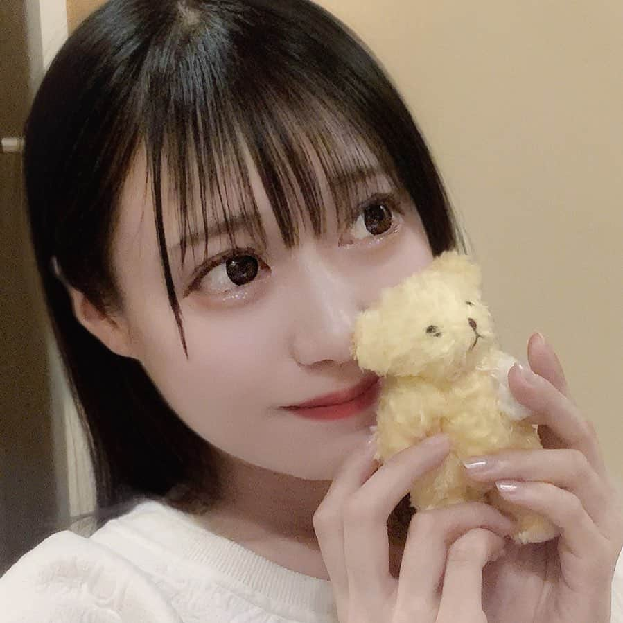 山根かずみのインスタグラム：「🧸🎮🎮 ． ． ．  #makeup   #teddybear   #selfie  #メイクアップ  #テディベア」