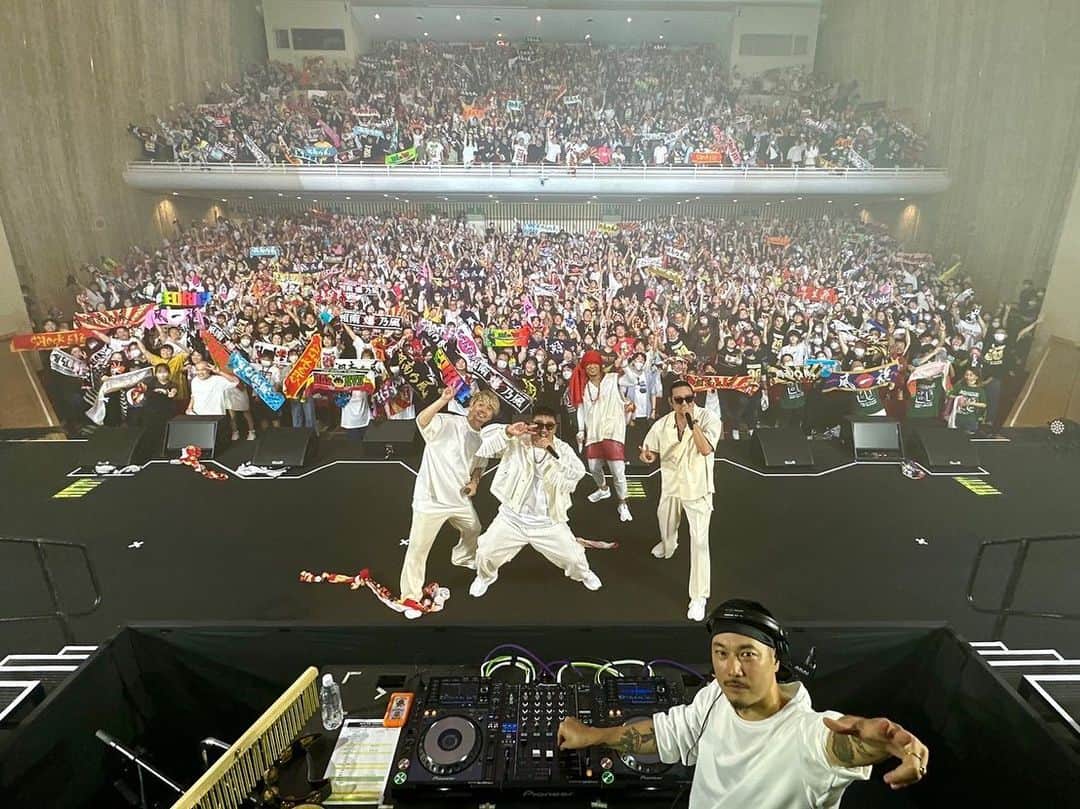 RED RICEのインスタグラム：「昨日の茨城公演もヤバかったよ😎👍🔥🔥🔥 初めての日立最高でした‼️ 北関東はいつも激アツ🔥🔥🔥 またやろう😊 #湘南乃風 #20周年  #わっしょい」