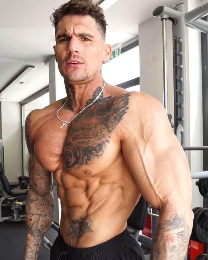 ロス・ディッカーソンのインスタグラム