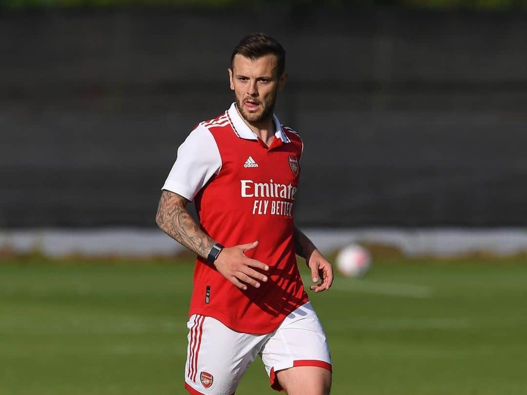 ジャック・ウィルシャーさんのインスタグラム写真 - (ジャック・ウィルシャーInstagram)「Always a pleasure to put this shirt on 🔴⚪️ Staff team on 🔥  Good luck to the lads today what a season we have had ❤️ Proud to be apart of this club ❤️」5月28日 22時35分 - jackwilshere