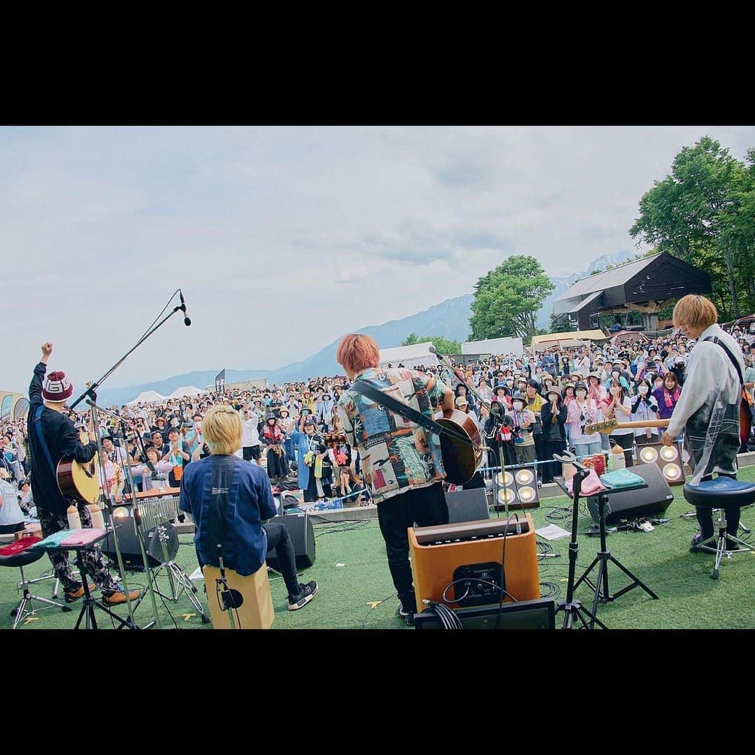 寺中友将さんのインスタグラム写真 - (寺中友将Instagram)「5/28 HAKUBA ヤッホー! FESTIVAL  開放感半端無し  ちびっ子たちのシャボン玉が輝いておりました  Photo by @sotarogoto」5月28日 22時59分 - teranakatomomasa